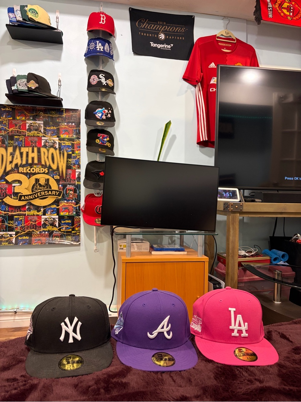 6 New Era Fitted’s (Only 4 Left) (Size 7 3/8)